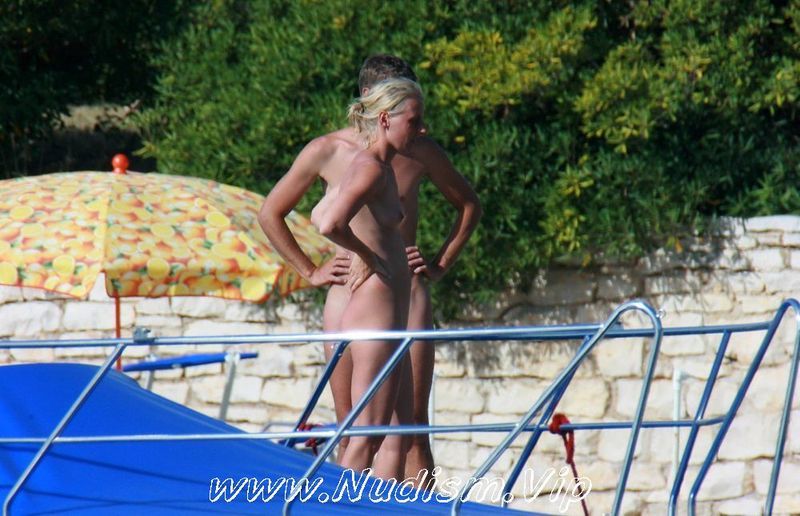 [Image: Casual-Beachside-Strolling-Pure-Nudism-Images-2.jpg]