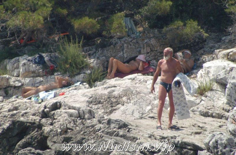 [Image: Croatian-Rock-Front-Coast-Purenudism-Photos-3.jpg]