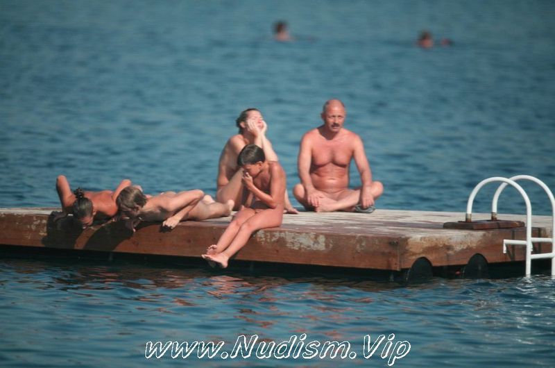 [Image: Naturist-Family-Water-Slab-Pure-Nudism-Images-2.jpg]