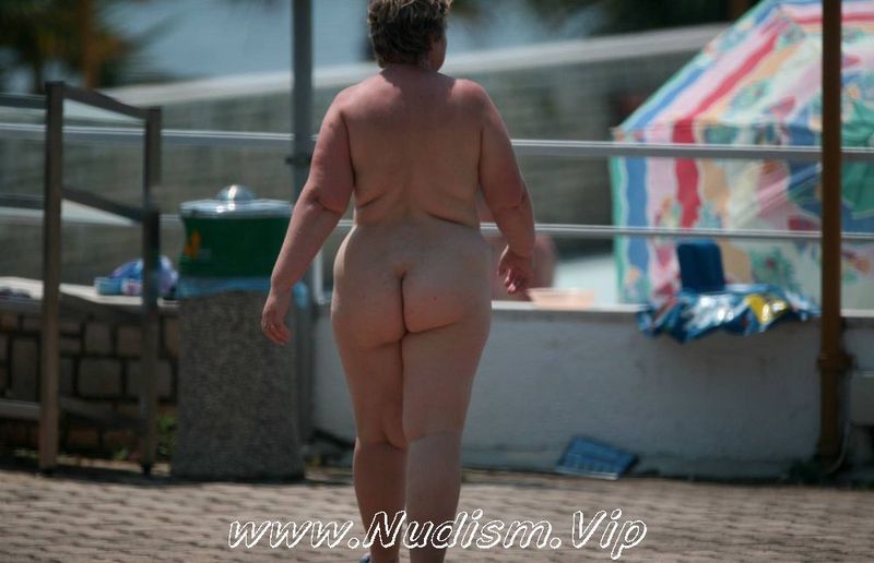 [Image: Naturist-Pool-Profile-Walk-Purenudism-1.jpg]
