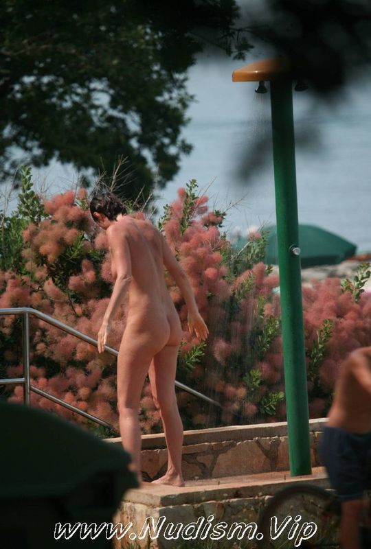 [Image: Naturist-Shower-Profiles-Purenudism-Gallery-2.jpg]