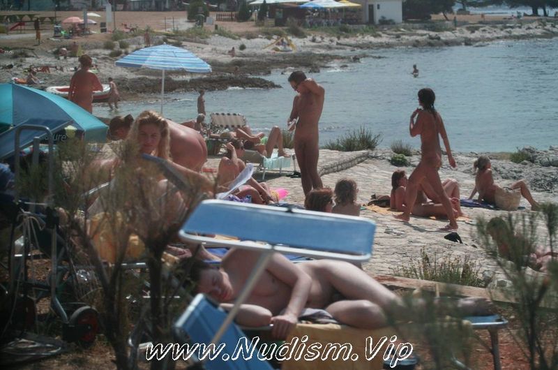 [Image: Nuda-Beach-Wide-Outlook-Pure-Nudism-Images-2.jpg]