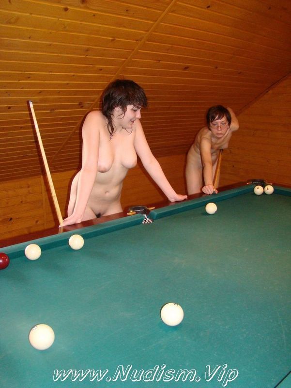 [Image: Pure-Nudism-Gallery-Naturist-Girls-Pool-Gaming-1.jpg]