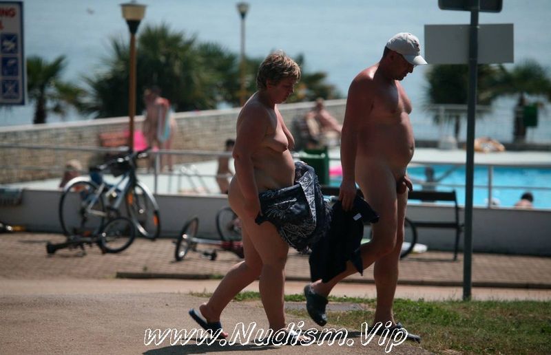 [Image: Pure-Nudism-Gallery-Naturist-Mothers-and-Sons-2.jpg]