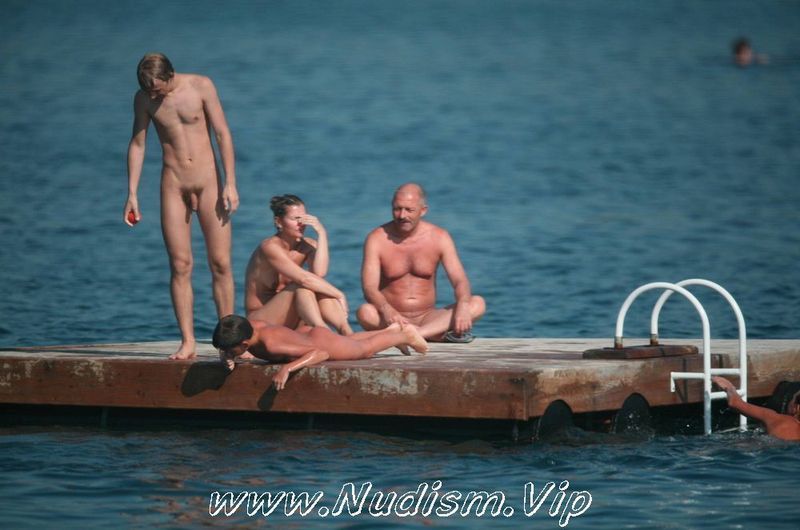 [Image: Purenudism-Gallery-Naturist-Family-Water-Slab-1.jpg]