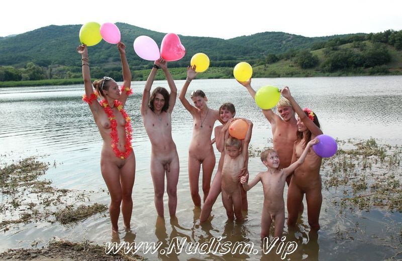 [Image: Purenudism-Photos-Day-Party-at-The-Bay-1.jpg]