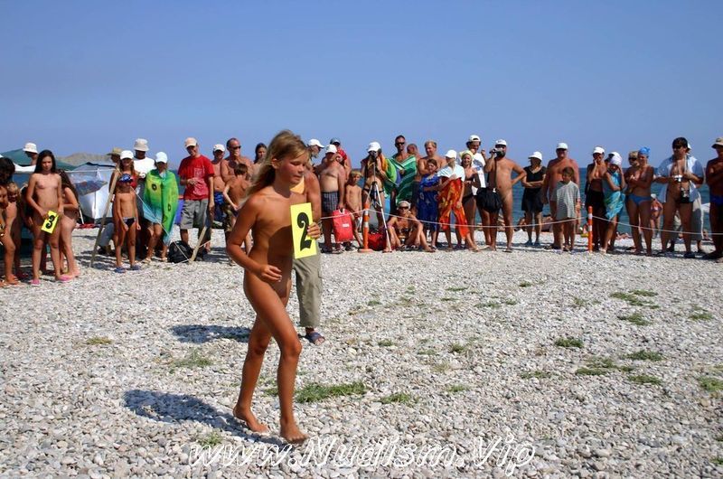 [Image: Purenudism-Pics-Naturist-Mini-Rundown-3.jpg]
