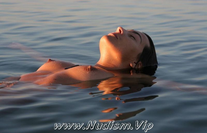 [Image: Purenudism-Sunlight-Water-to-the-Night-1.jpg]