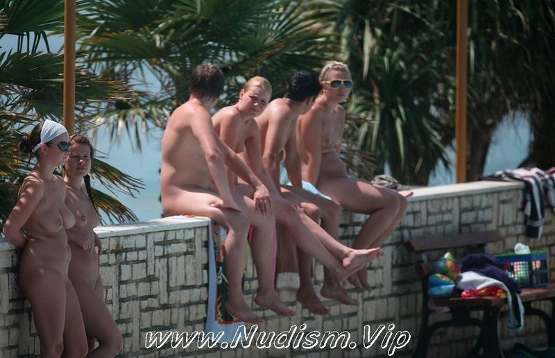 [Image: The-Nudist-Ledge-Group-Purenudism-Photos-3.jpg]