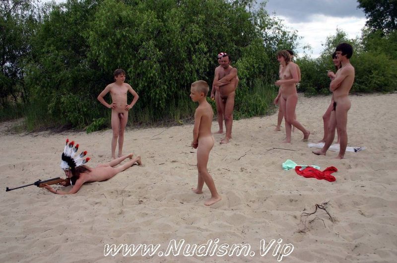 [Image: Young-Nudist-Sand-Castle-Purenudism-Gallery-1.jpg]